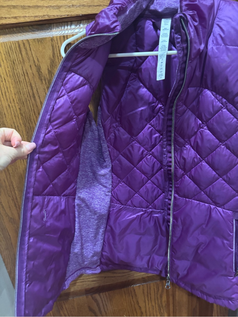 Women’s Lululemon Purple Quilted Sleeveless Vest size 4 - Picture 8 of 12